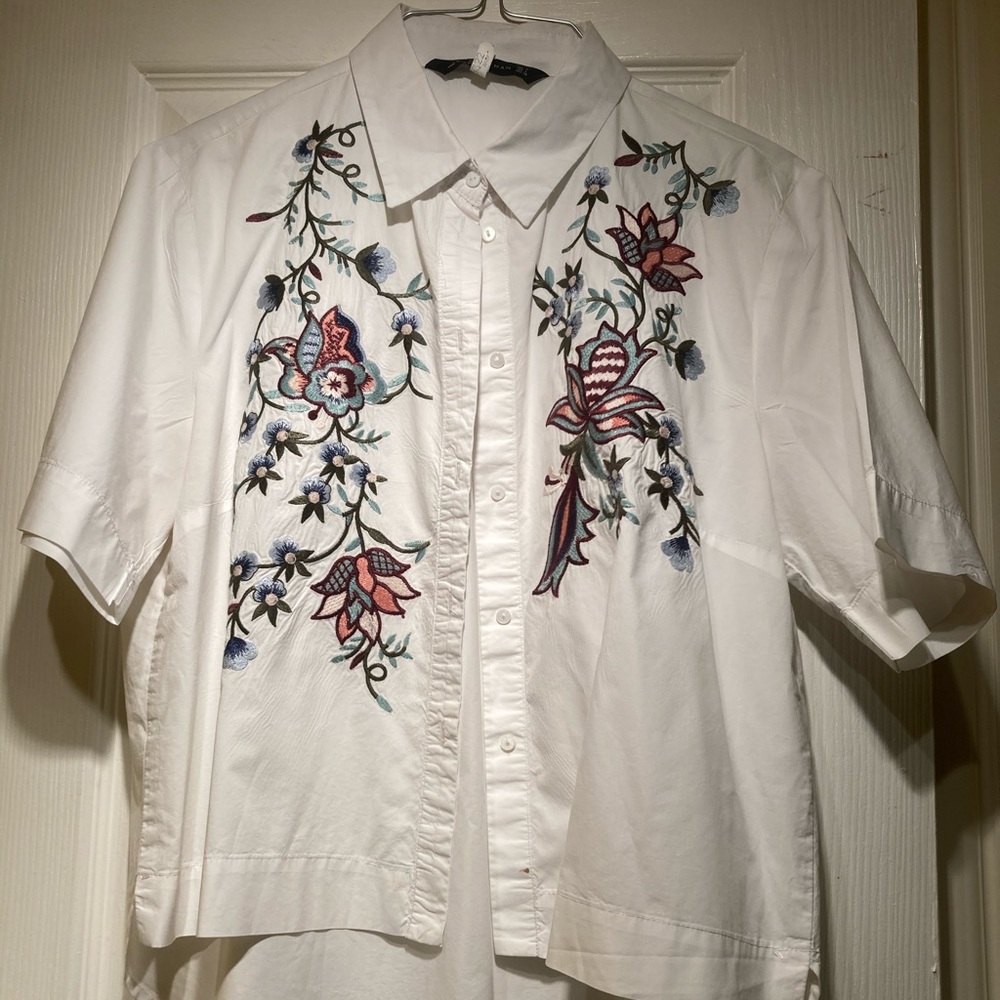 Women's Zara short sleeve embroidered front shirt